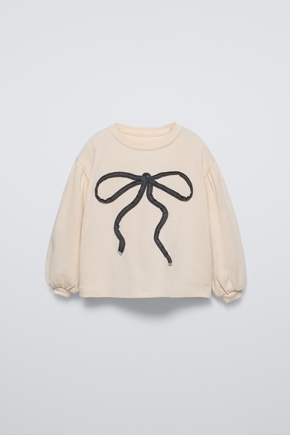 

Футболка с аппликациями ZARA, середина экрю