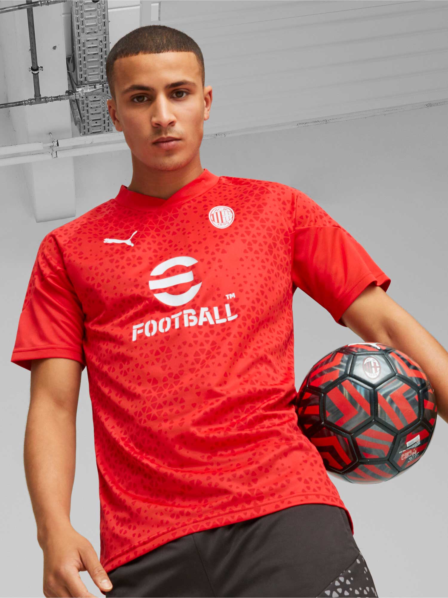 

Футболка Puma ACM Training Jersey, красный