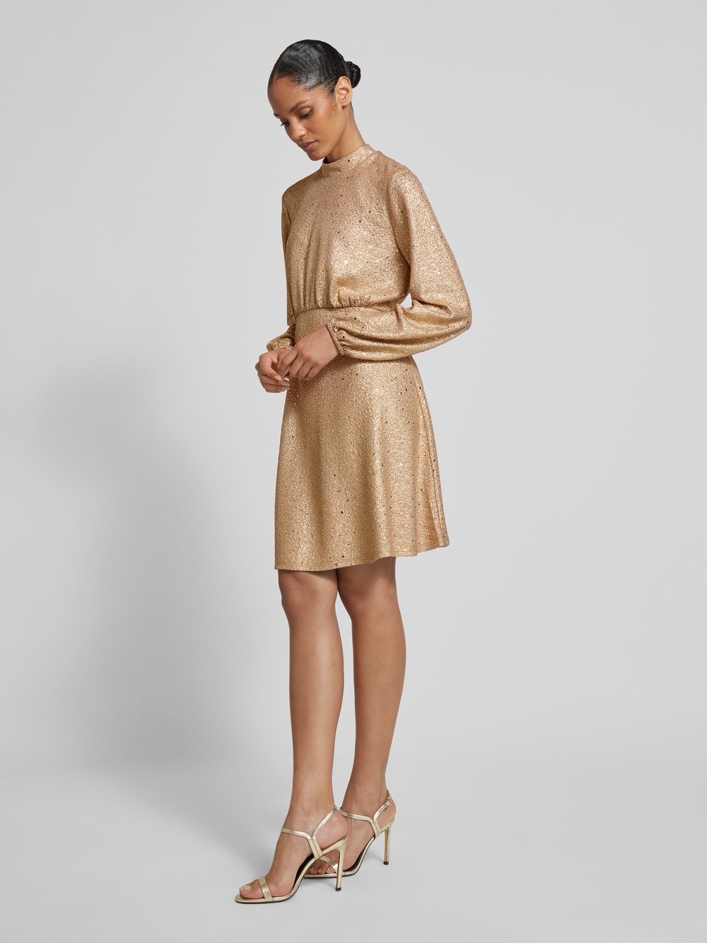 

Платье длиной до колена с пайетками Jake*s Collection, золотой