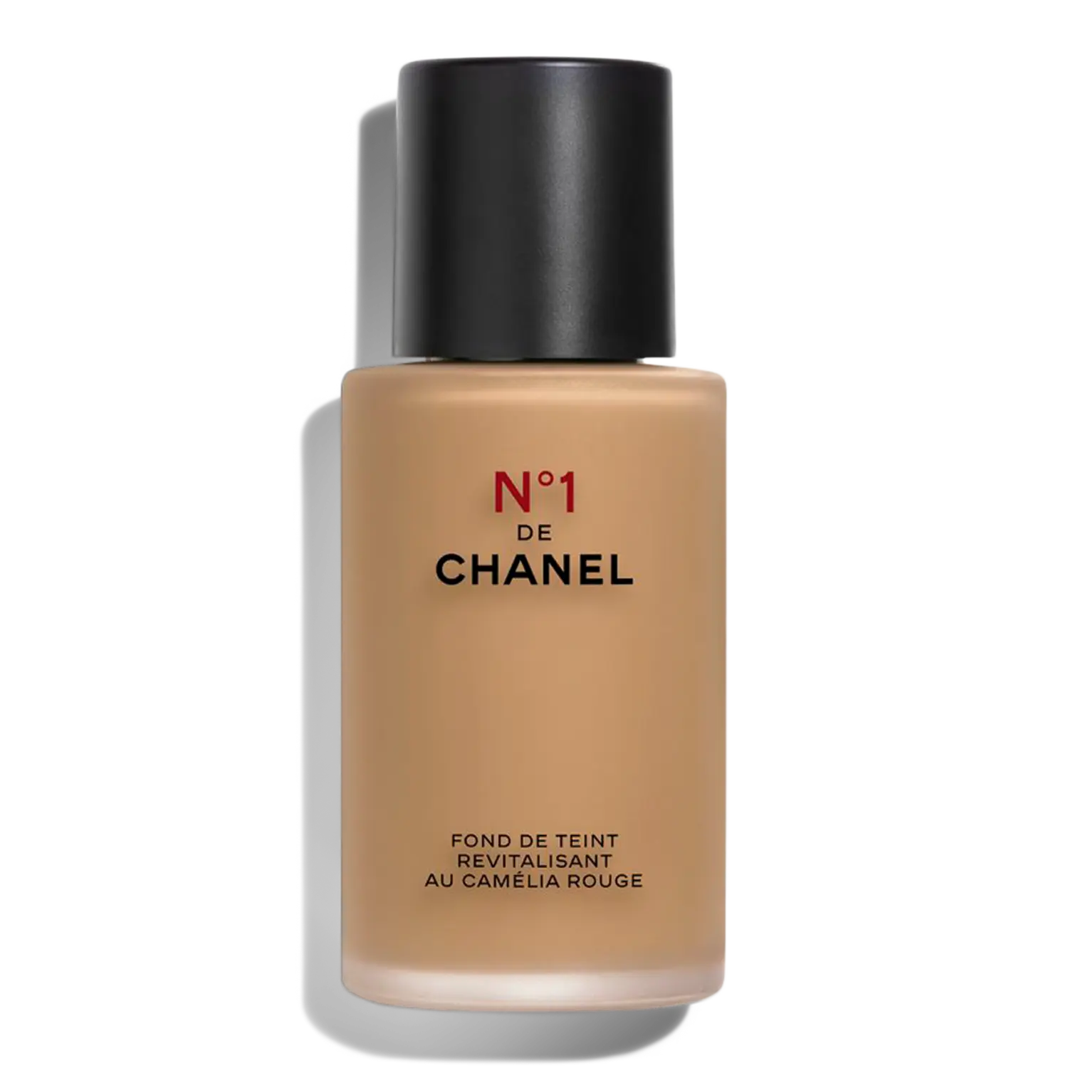 

Тональный крем № 1 от CHANEL, BD121 (medium-deep shade, golden undertone)