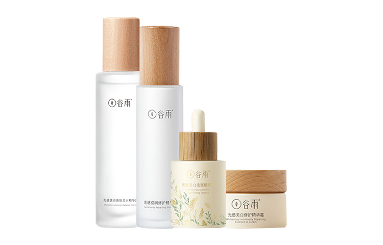 

Набор для ухода за кожей с лосьоном-эссенцией с функцией светочувствительности: увлажнение, осветление, питание, комплект из 4 предметов Grain Rain, Luminous Emulsion Essence Skincare Set