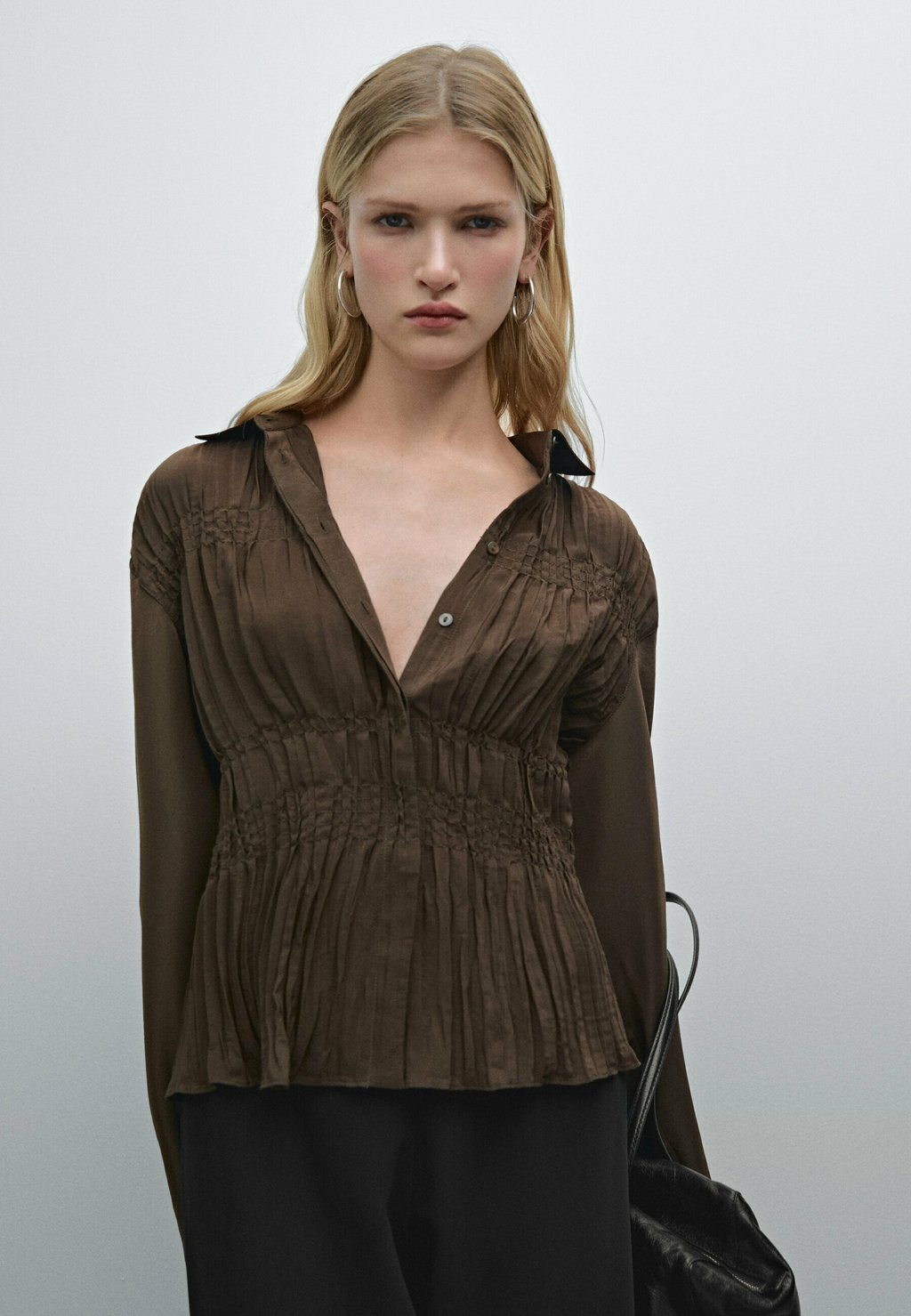 

Блузка на пуговицах Massimo Dutti, темно-коричневый