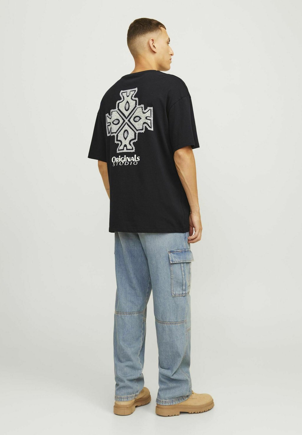 

Футболка с принтом Jack & Jones, черный