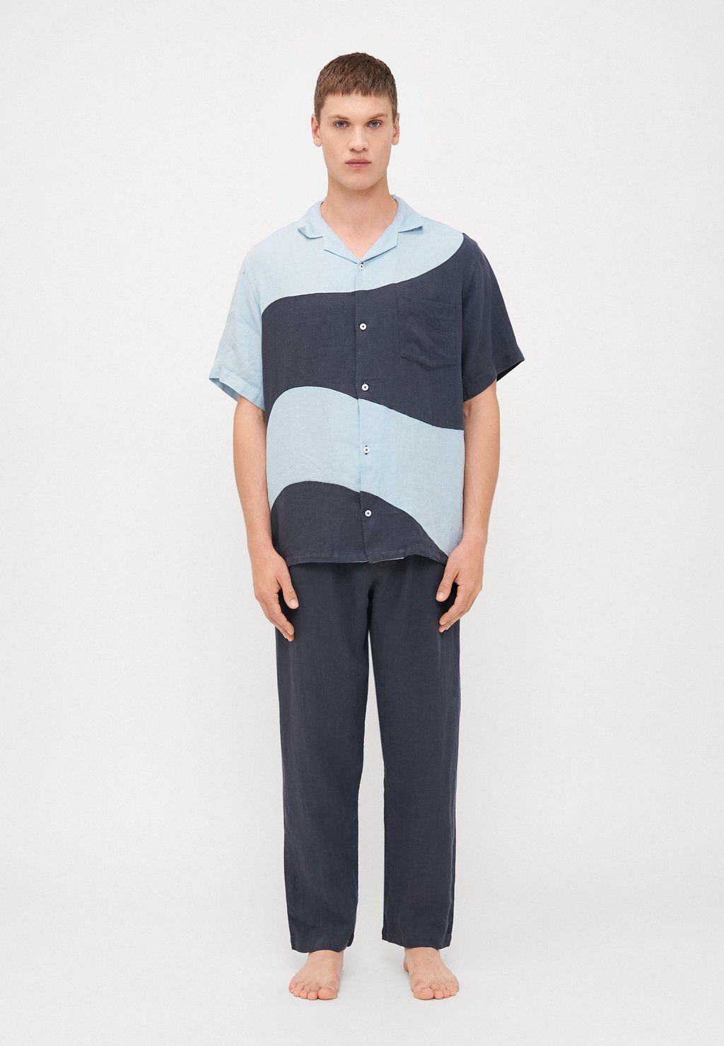 

Пижамный комплект MENS CUBAN LONG - Pyjamas Desmond & Dempsey, темно-синий