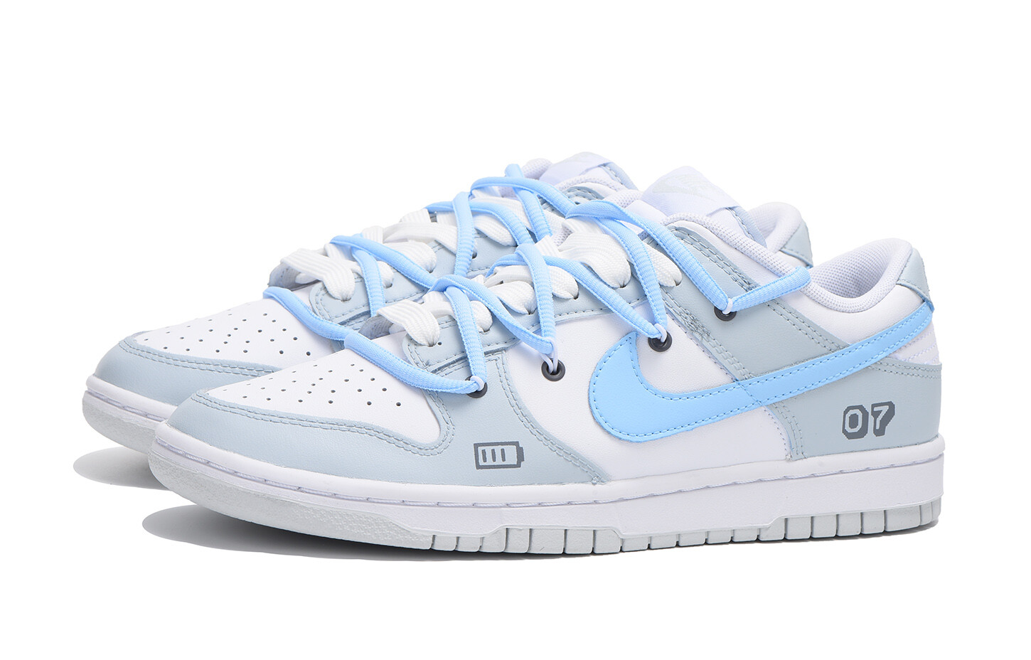 

Кроссовки Nike Dunk Skateboard Shoes Women's Low-Top Gray Blue