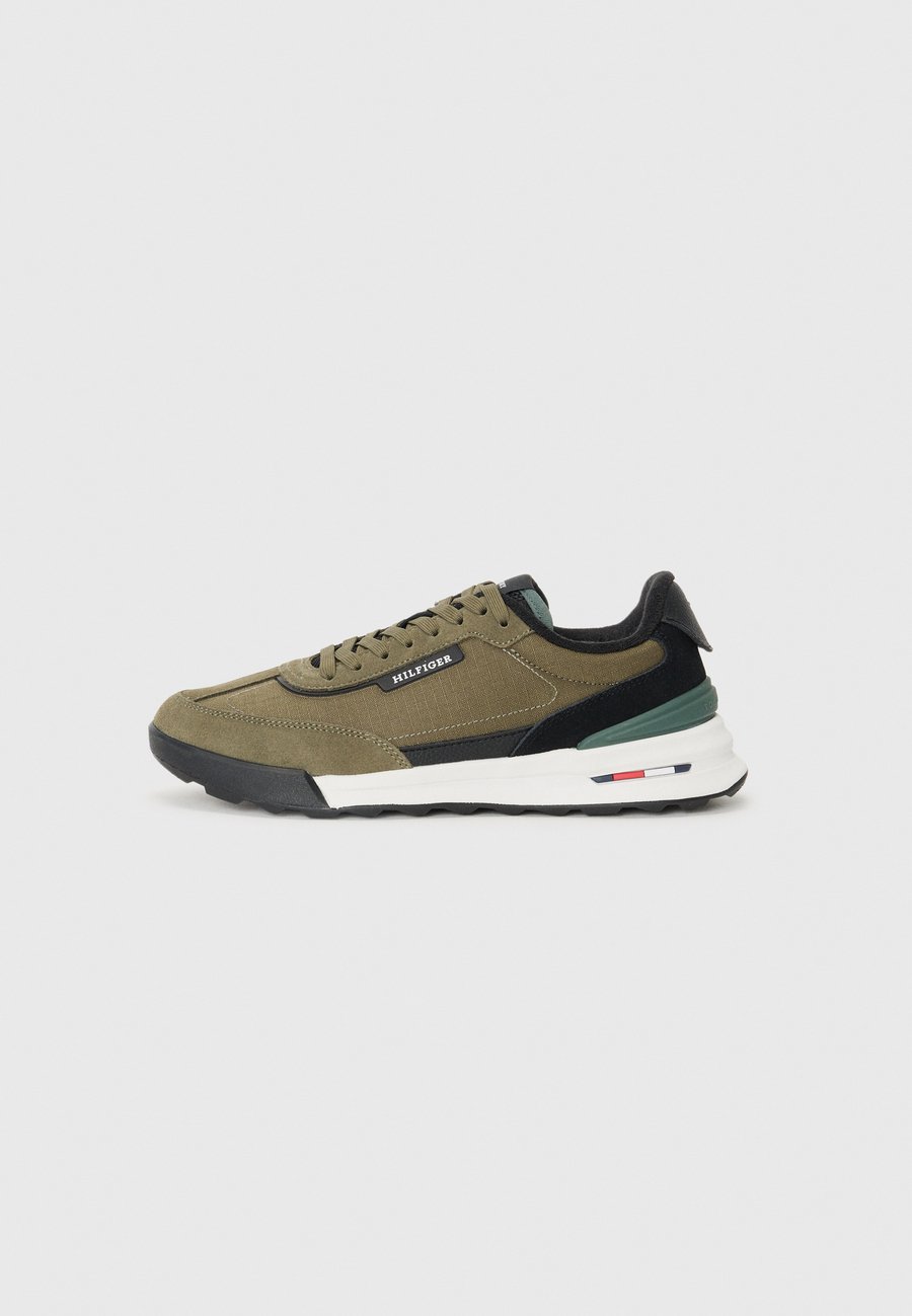

Кроссовки Tommy Hilfiger RETRO RUNNER MIX, Army Green/Olive