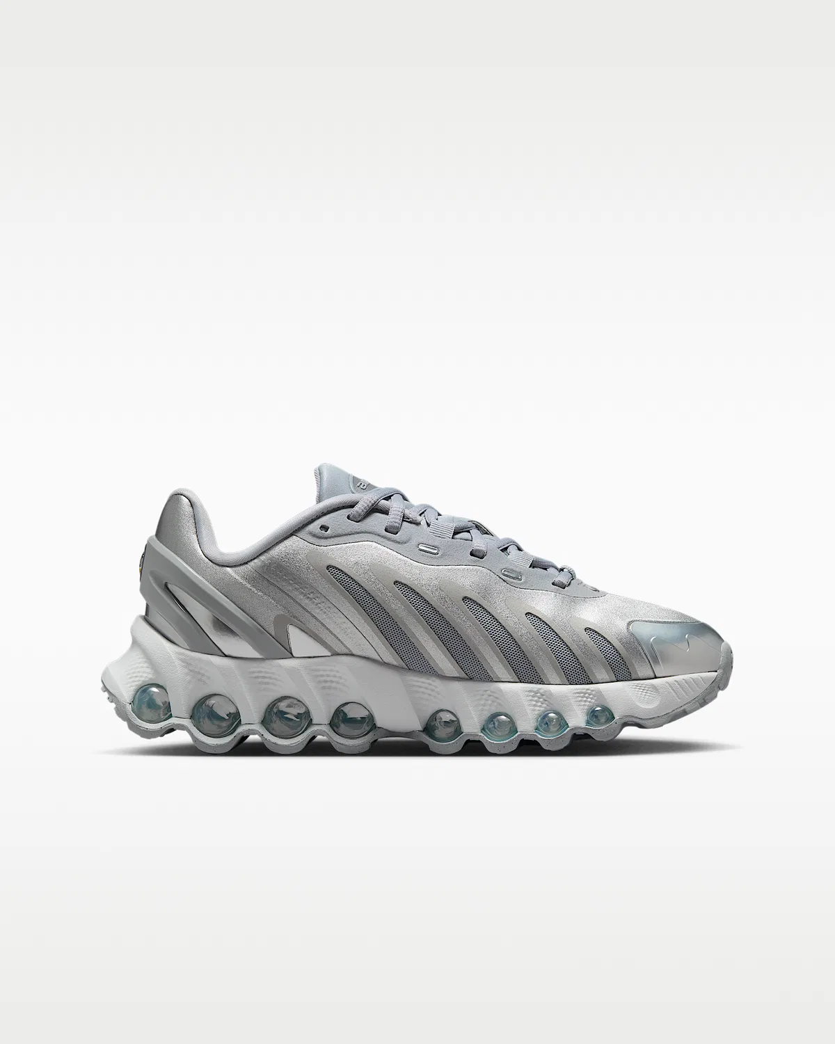 Кроссовки для старших детей Nike Air Max Dn8, Wolf Grey/Off White/Off White/Metallic Silver — фото 3