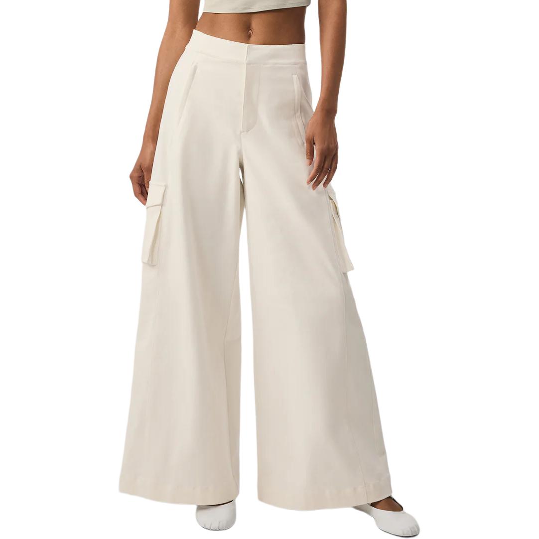 

Женские карго-штаны Alo Yoga, слоновая кость