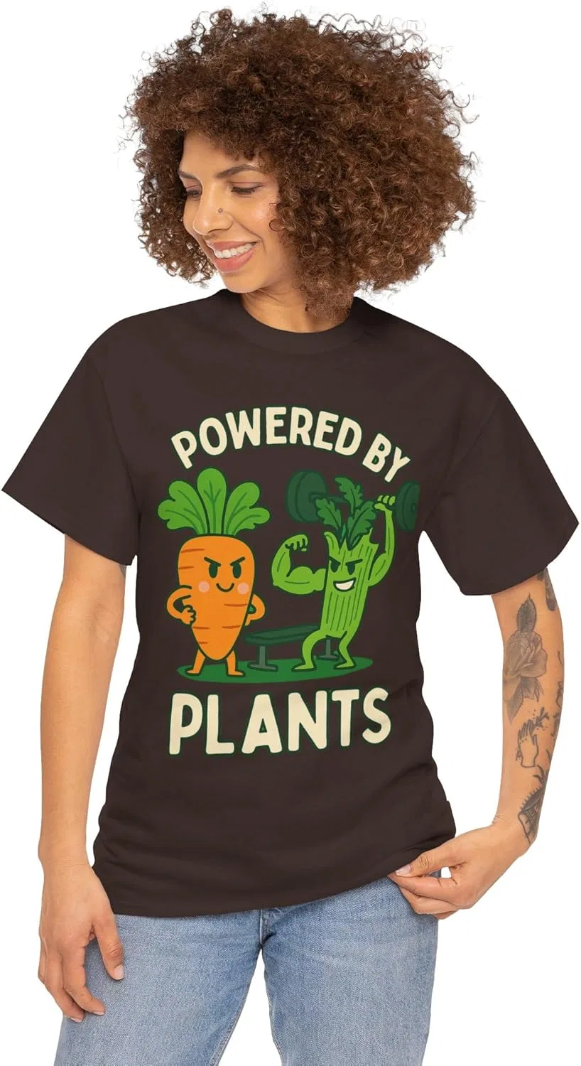 Футболка унисекс Powered by Plants, веганский подарок, футболка для тренировок на растительной основе, экологичная одежда, забавная фитнес-футболка — фото 2