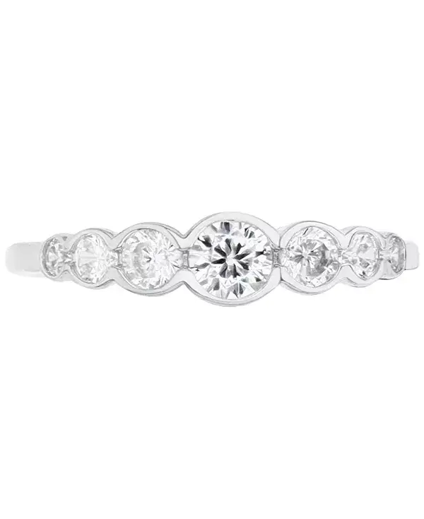 

Кольцо с кубическим цирконием в оправе из стерлингового серебра с градуированной оправой Macy'S, silver