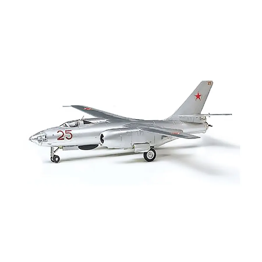 

Ильюшин II-28 Бигль, Military Aircraft Models - 1/100 Scale