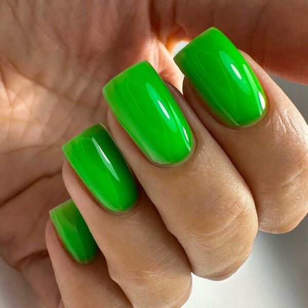 Гель для моделирования ногтей УФ/светодиод неоновый зеленый, 8 мл Pnb Strong iron gel, цвет neon green — фото 2