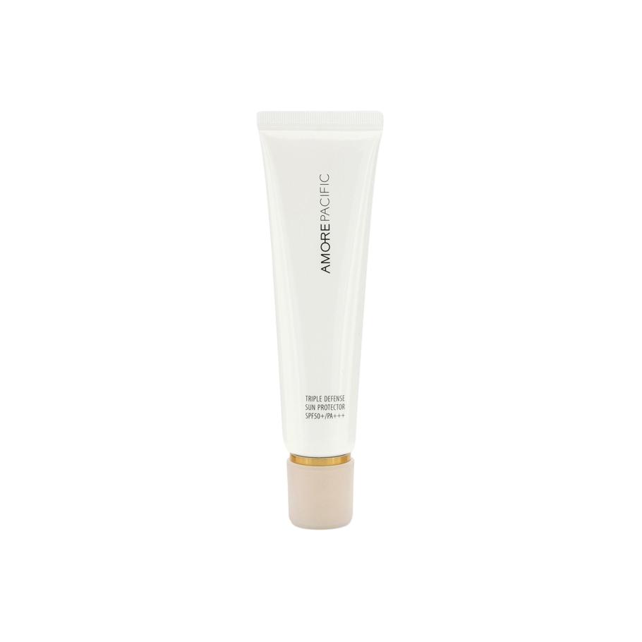 

Охлаждающий и увлажняющий солнцезащитный крем увлажняющий и успокаивающий SPF 50+ 60мл AMORE PACIFIC