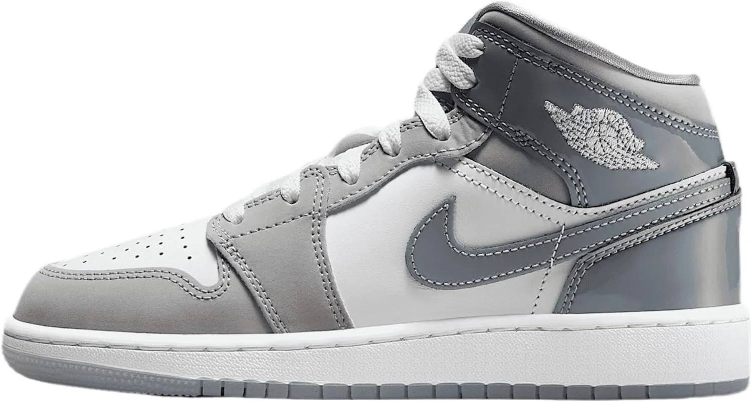 Кроссовки Nike Air Jordan 1 Mid SE Big Kid's, цвет White/Cool Grey-medium Grey