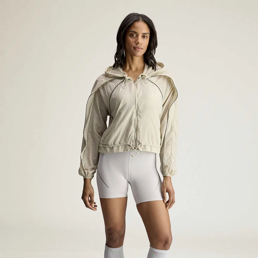 Женская беговая куртка Adidas by Stella McCartney бежевая