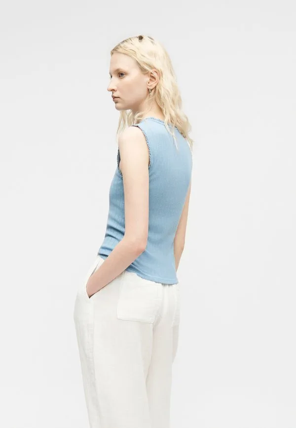 Топ Gap, Light Blue — фото 4