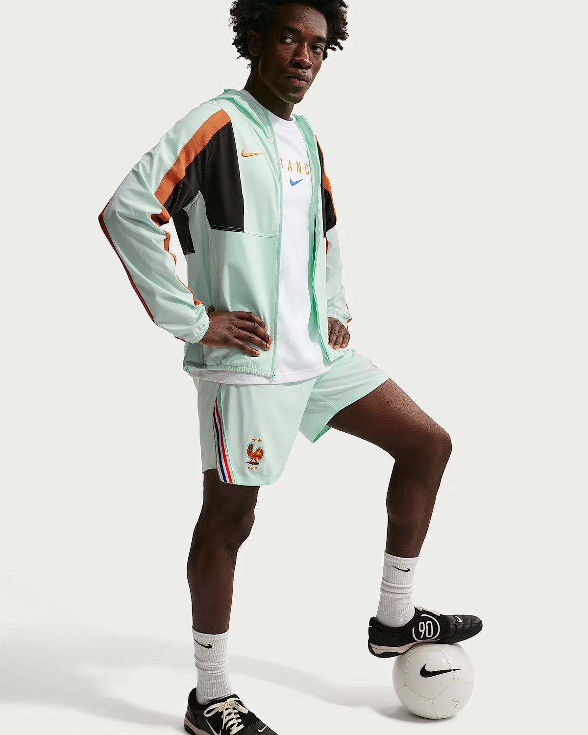 Мужские футбольные шорты Nike Dri-FIT Replica FFF 2026 Stadium Away, Igloo/Monarch/Monarch — фото 4