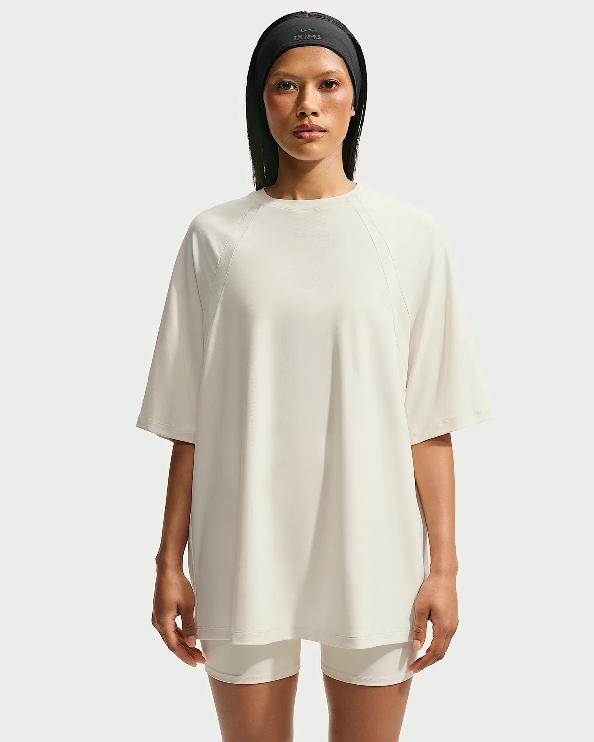 Женская оверсайз футболка NikeSKIMS Airy, NSKM Actv Ivory/NSKM Actv Ivory
