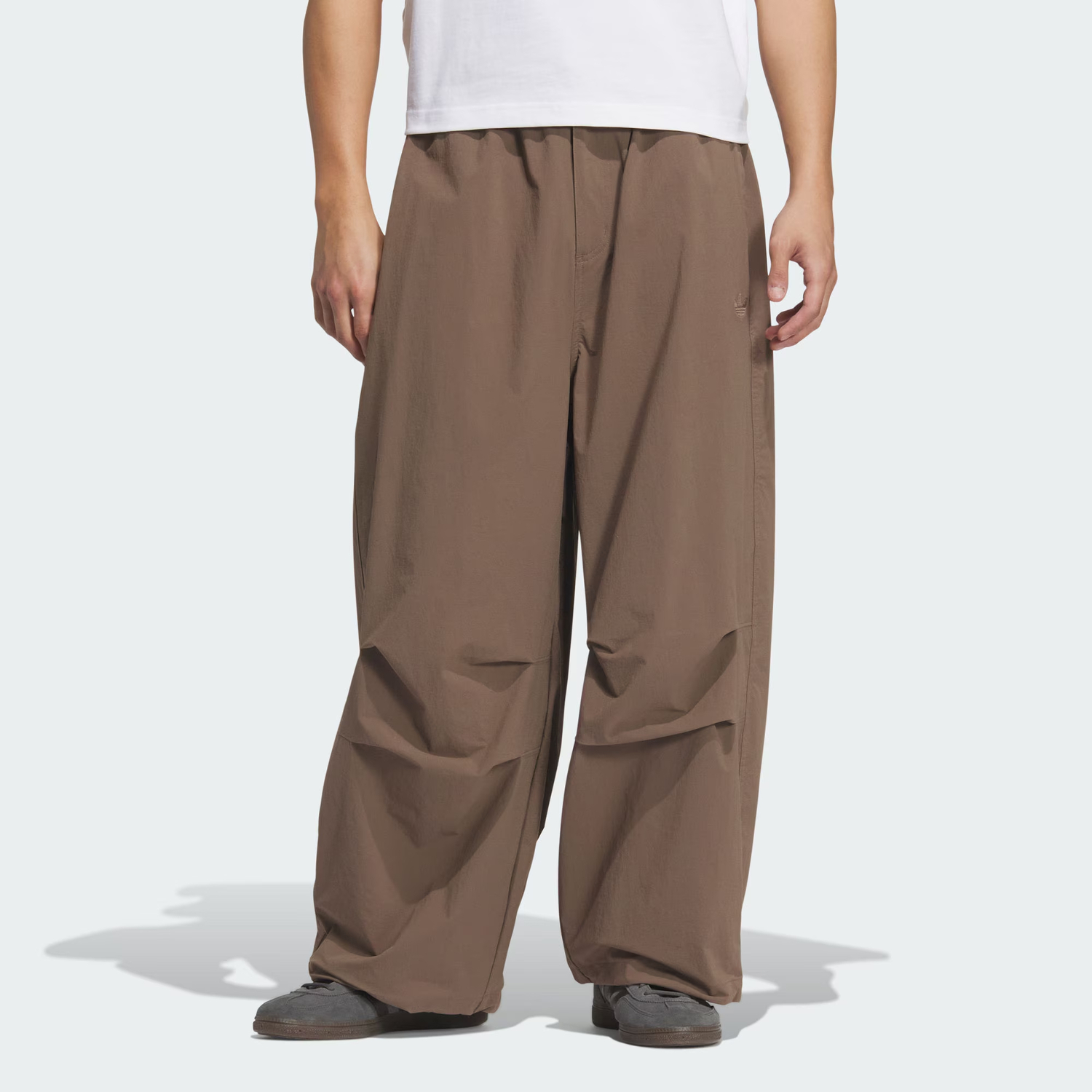 Брюки спортивные Parachute P ESS TRACKSUIT BOTTOMS мужские Adidas Originals, коричневый — фото 2
