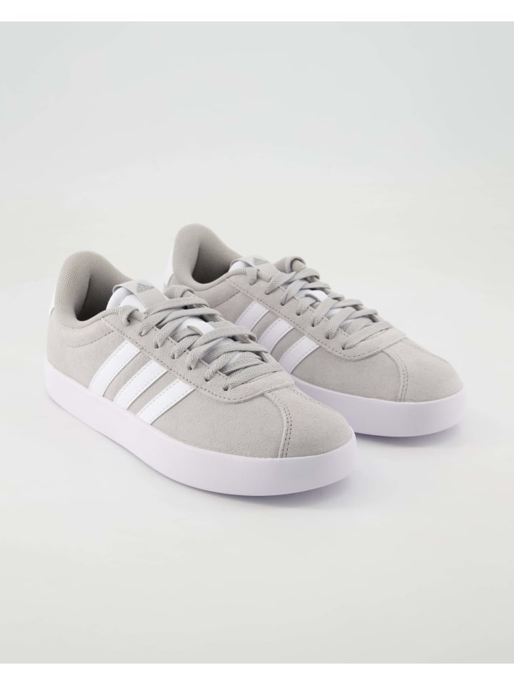 Кроссовки на шнуровке adidas, серый