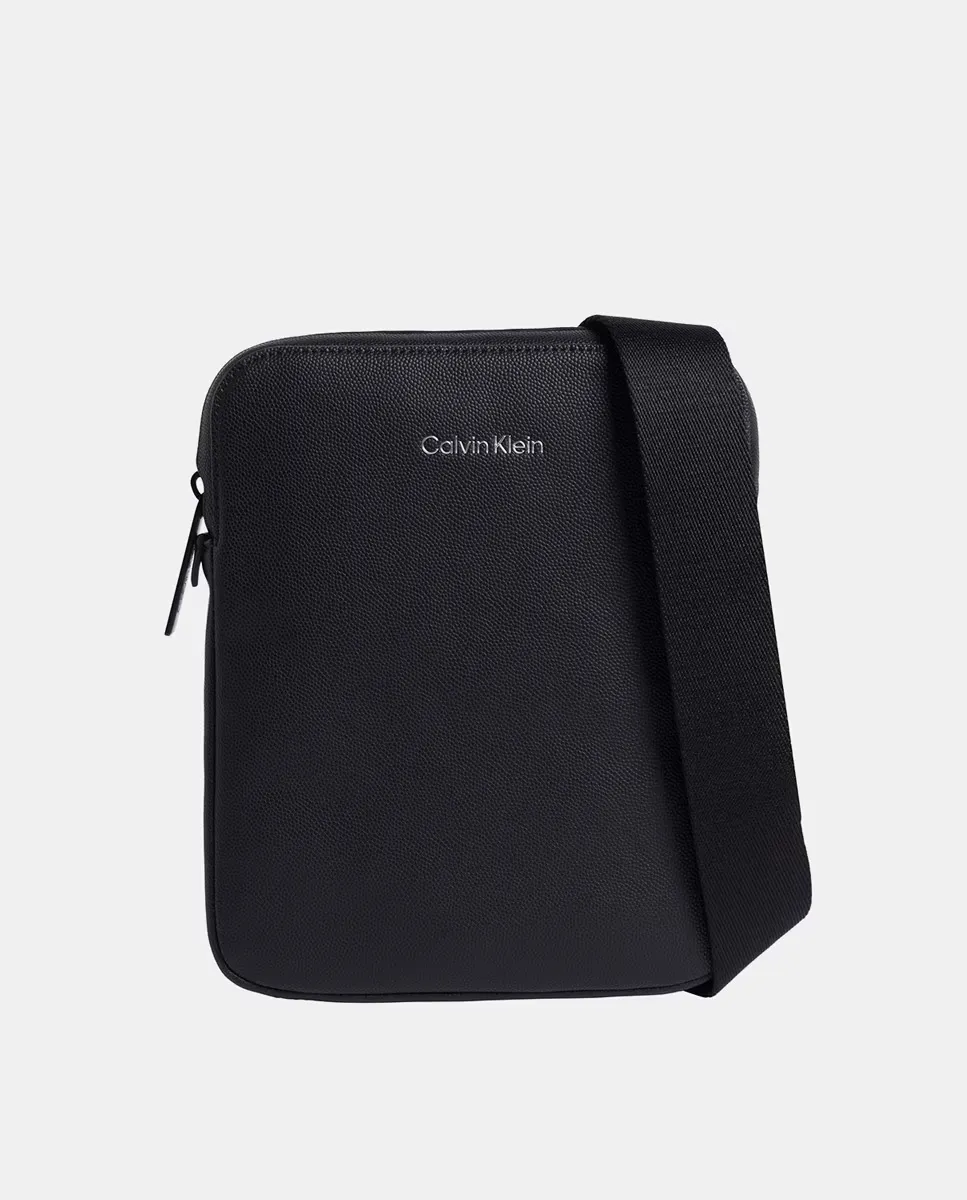 

Мужская маленькая сумка через плечо Calvin Klein, чёрный