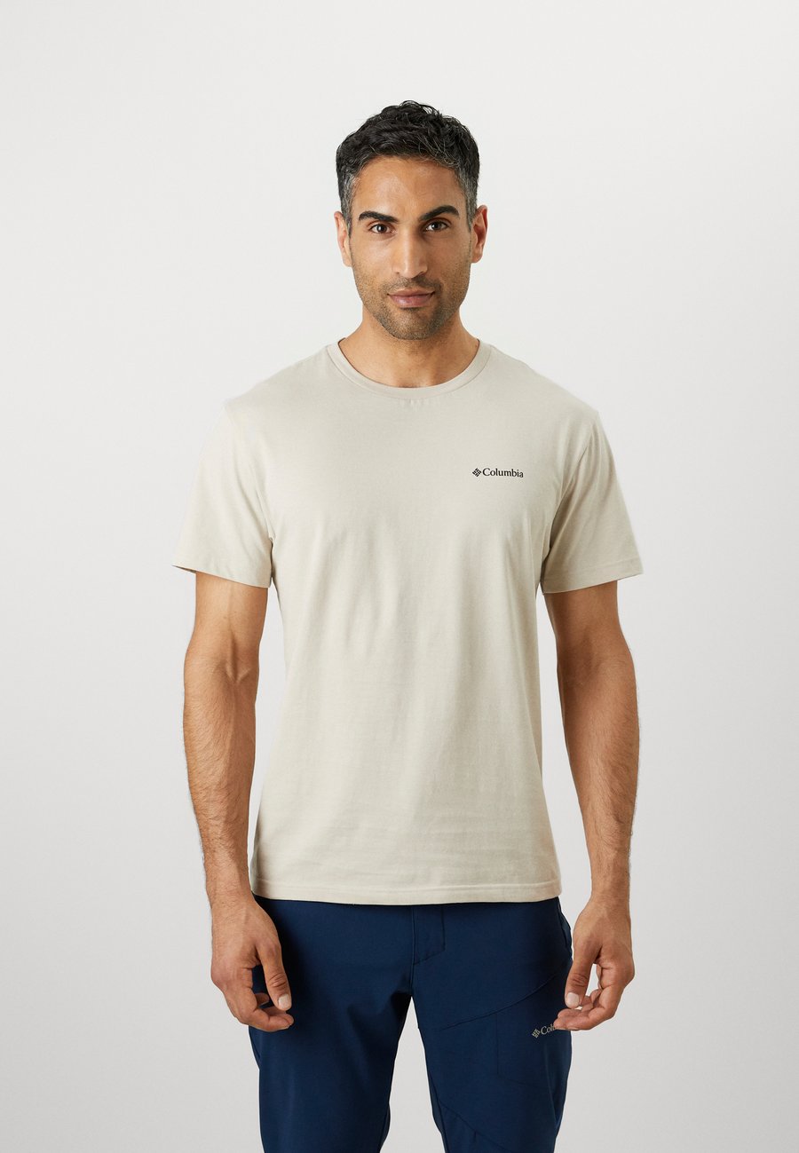 

Футболка Columbia BASIC LOGO SHORT SLEEVE, Dark Stone/Cognac