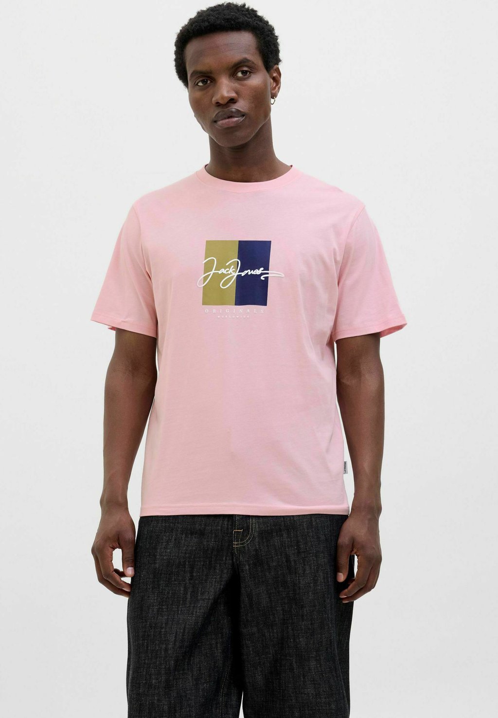 

Футболка с принтом LOGO RUNDHALSAUSSCHNITT Jack & Jones, розовый