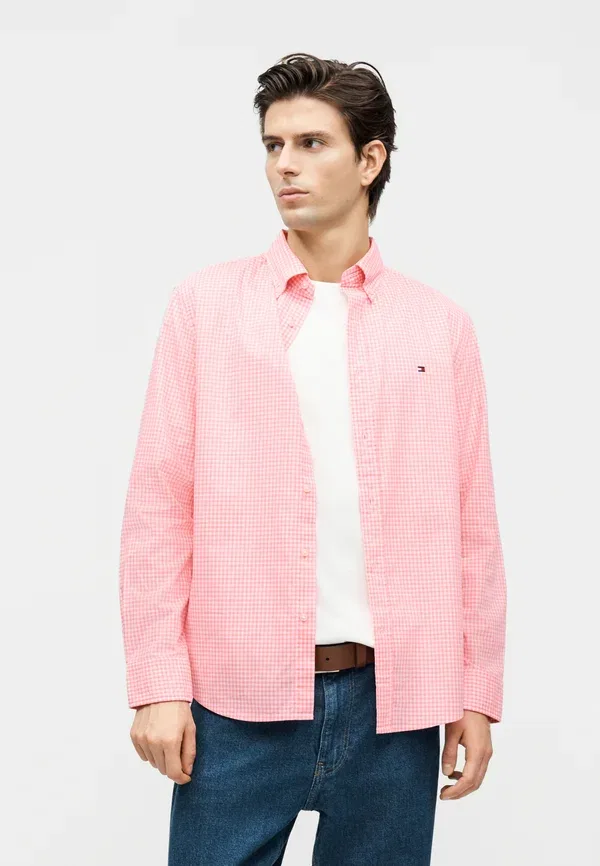 Футболка Tommy Hilfiger Core essentials shirt, кукольный розовый — фото 4