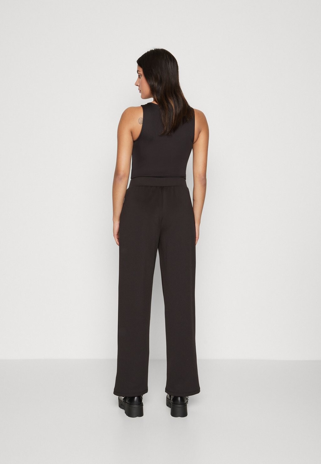 

Брюки VMPANNA WIDE Vero Moda, черный
