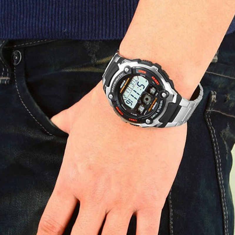 

Мужские молодежные черные часы AE-2000WD-1A CASIO