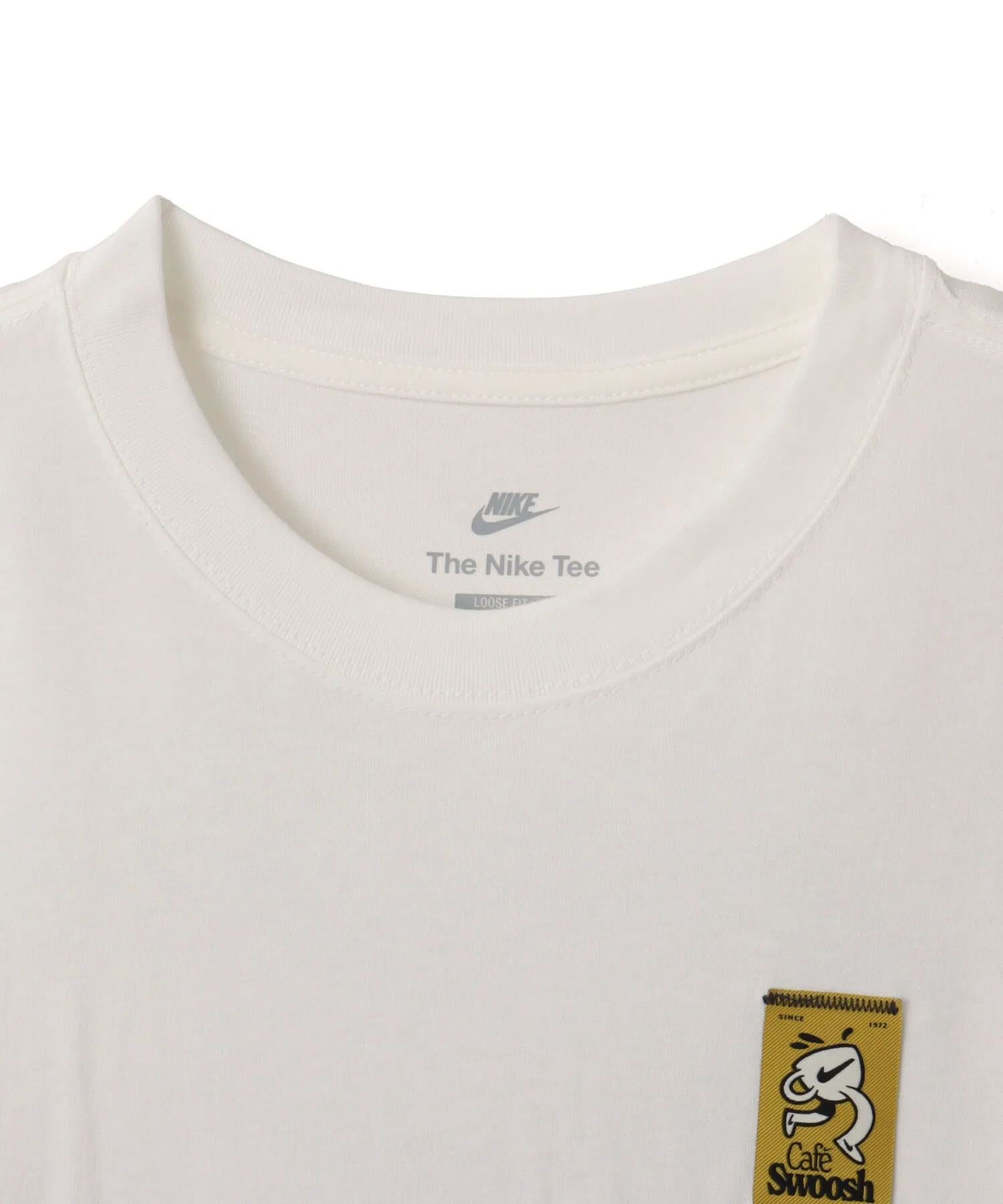 Мужская футболка NIKE NSW Cafe Swoosh с принтом тёмно-синего цвета — фото 2