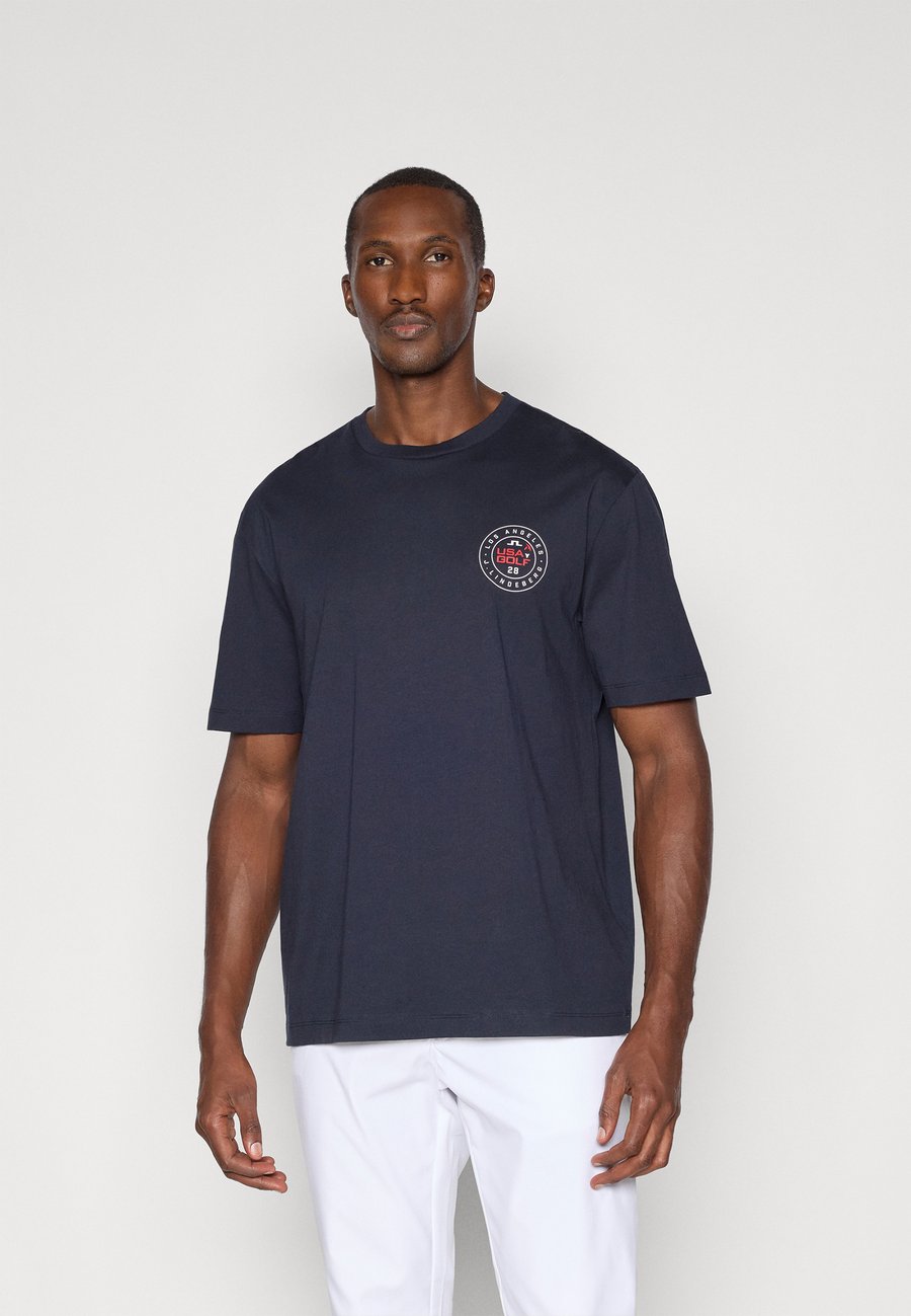 

Футболка J.LINDEBERG Sports SCOTTIE, Navy/Dark Blue, Синий, Футболка J.LINDEBERG Sports SCOTTIE, Navy/Dark Blue