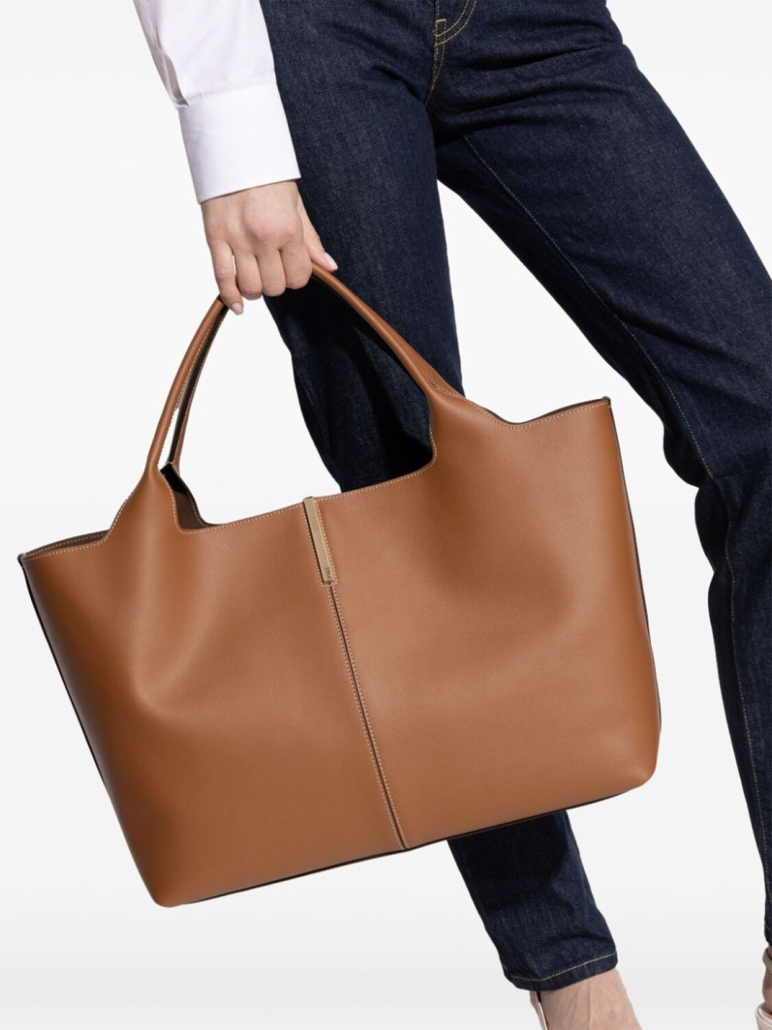 

Кожаная сумка Tod's среднего размера, коричневый