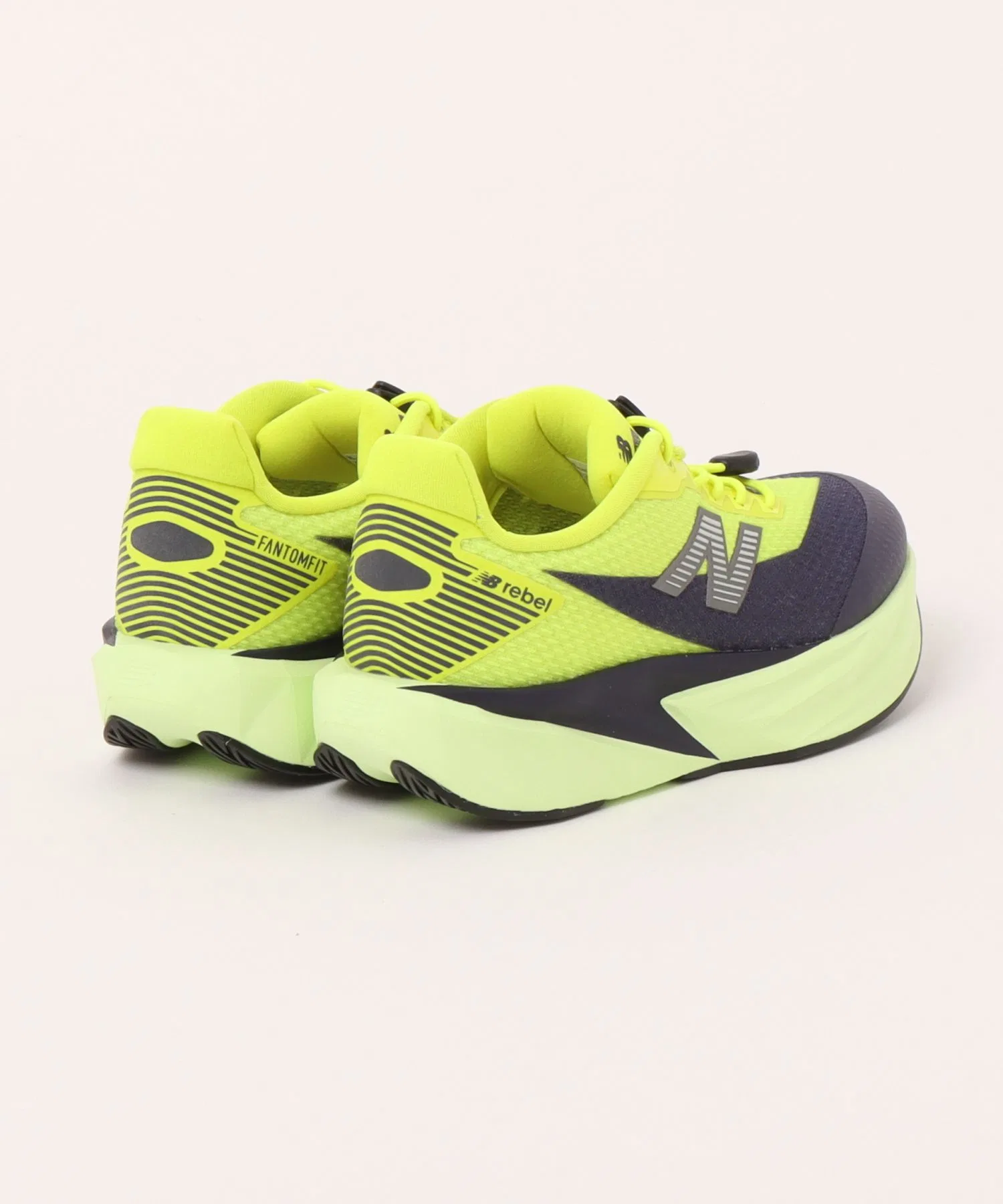 Детские кроссовки New Balance FuelCell Rebel v5 — фото 2