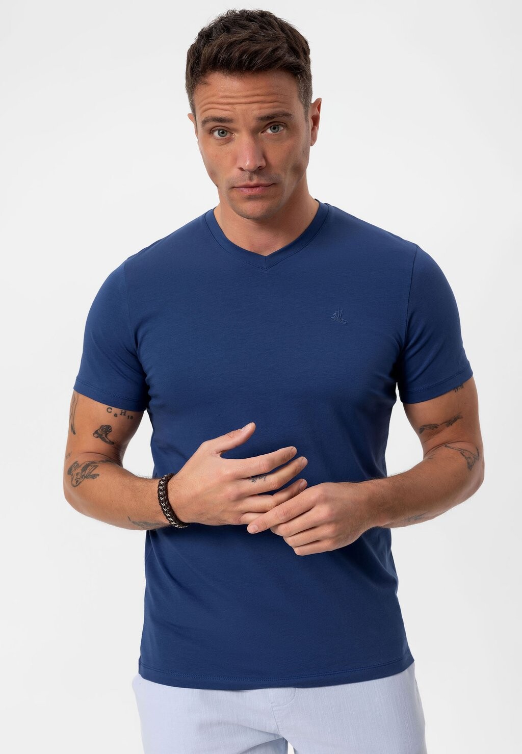 

Базовая футболка Daniel Hills, синий