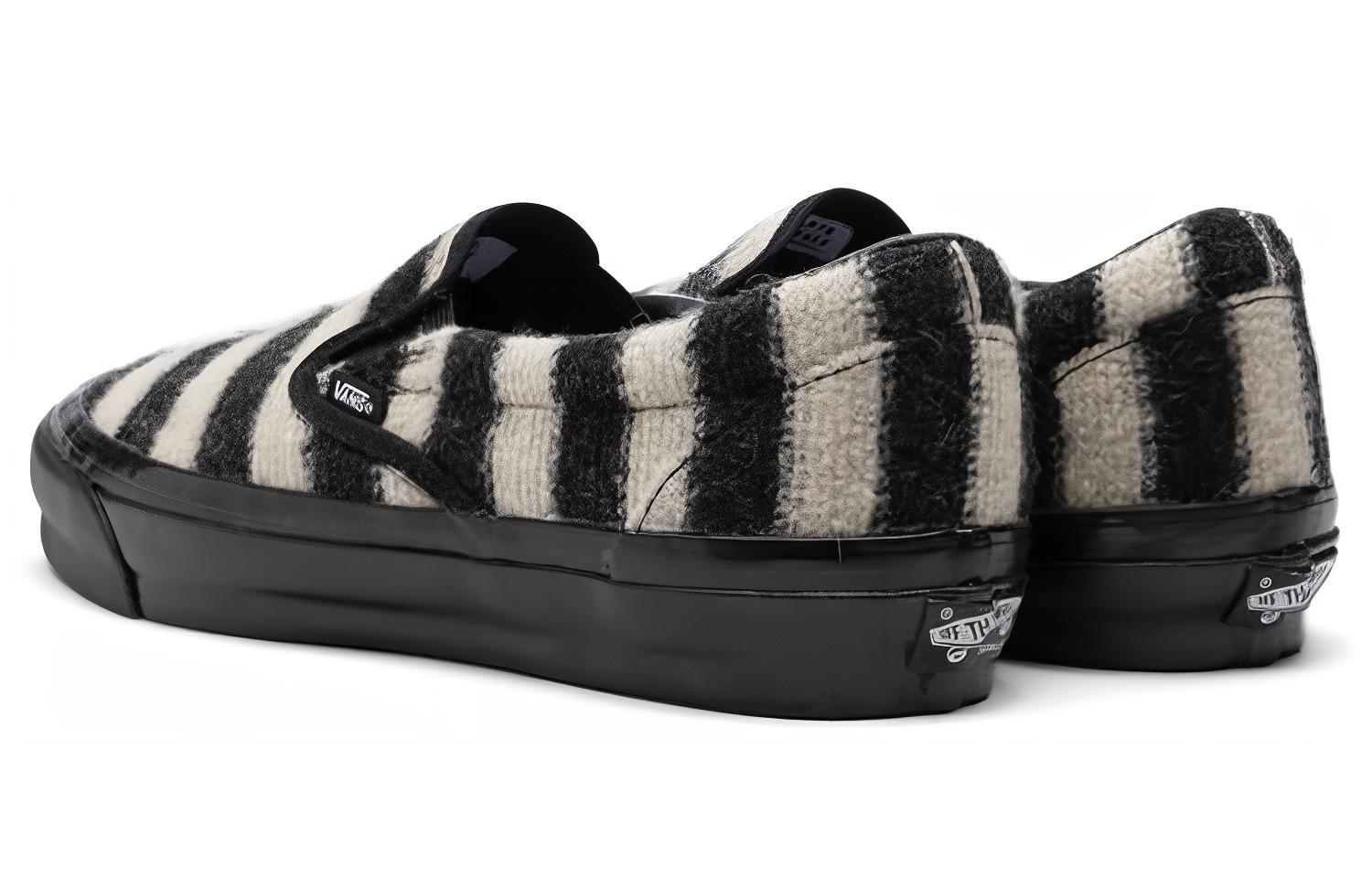 

Кроссовки Vans Slip-On Concepts World's End