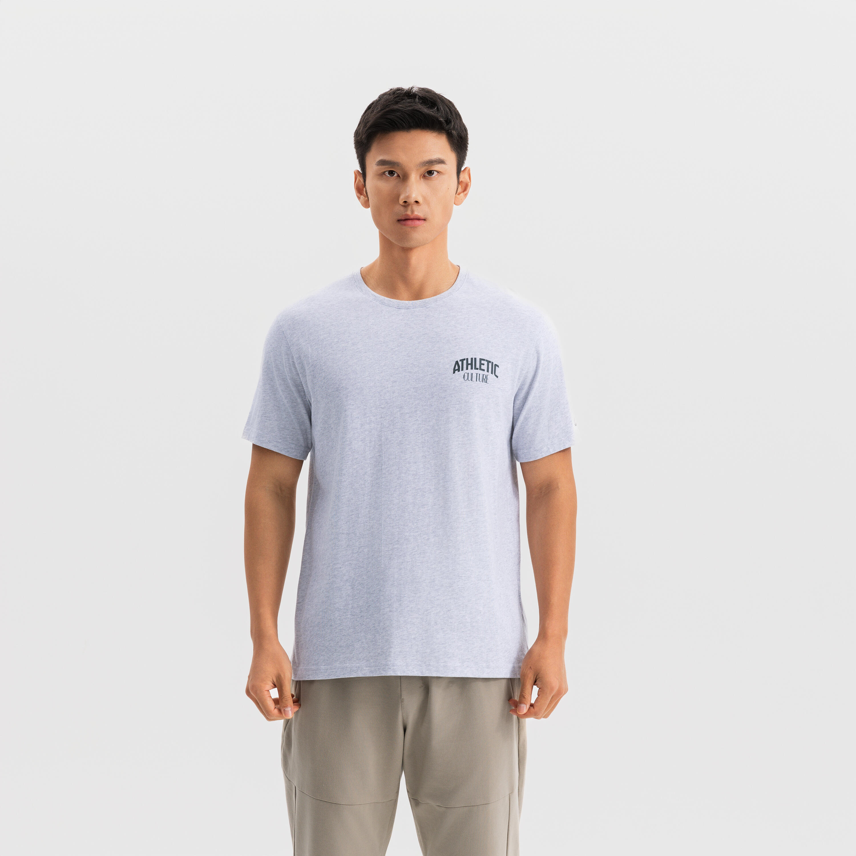 

Мужская базовая футболка для фитнеса Domyos - жемчужно-серый