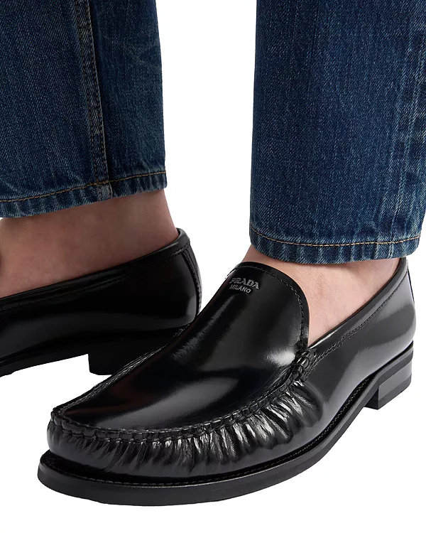 Мужские лоферы из матовой кожи Prada, серый — фото 2