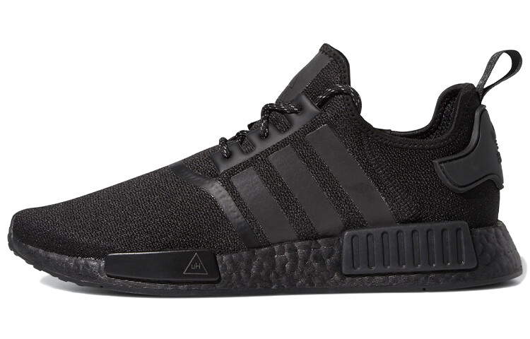

Фаррелл Уильямс x Adidas Originals NMD R1 Future