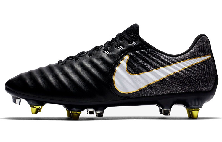 

Футбольные бутсы Tiempo Legend 7 мужские низкие черные/белые Nike