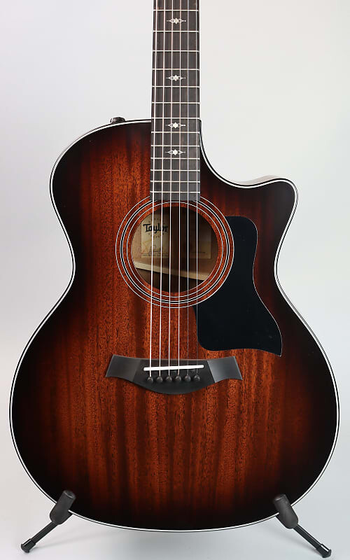 

Акустическая гитара Taylor 324ce Shaded Edgeburst