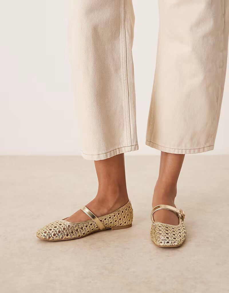 ASOS DESIGN Wide Fit Lottie балетки Мэри Джейн из золотого плетения — фото 3