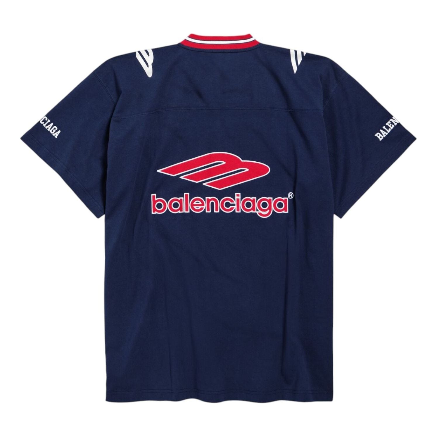 Футболка Balenciaga 3B Football с V-образным вырезом, оверсайз, темно-синий с красными элементами — фото 2