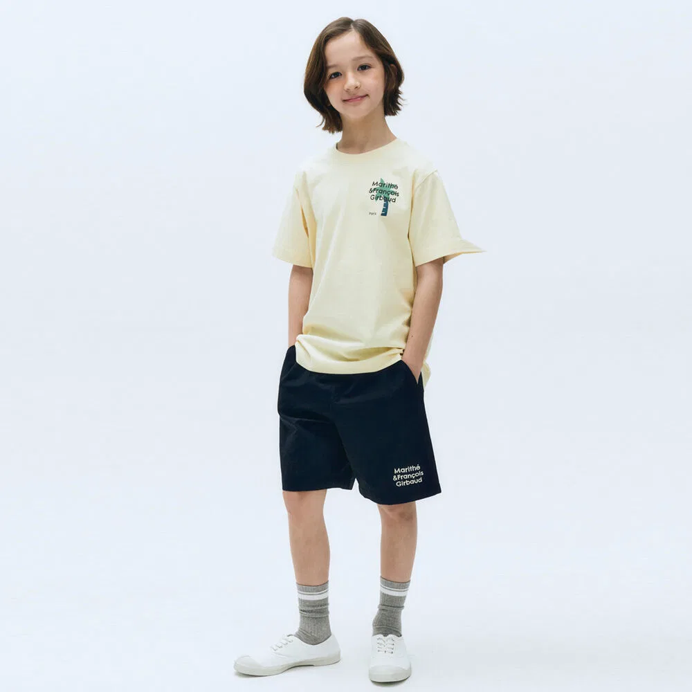 Детский комплект из футболки и тканых шорт кремового цвета от Marithé Kids