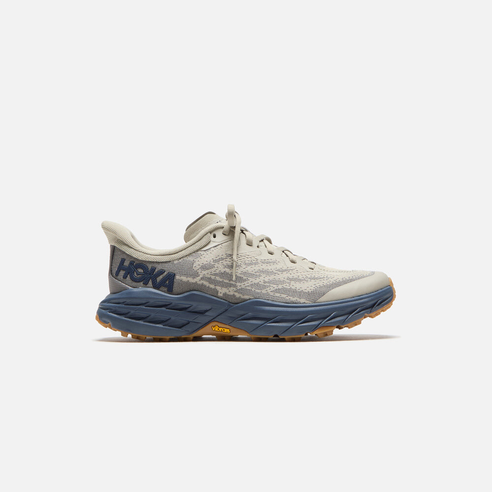 

Кроссовки HOKA Speedgoat 5, цвет Farro/Varisty Navy