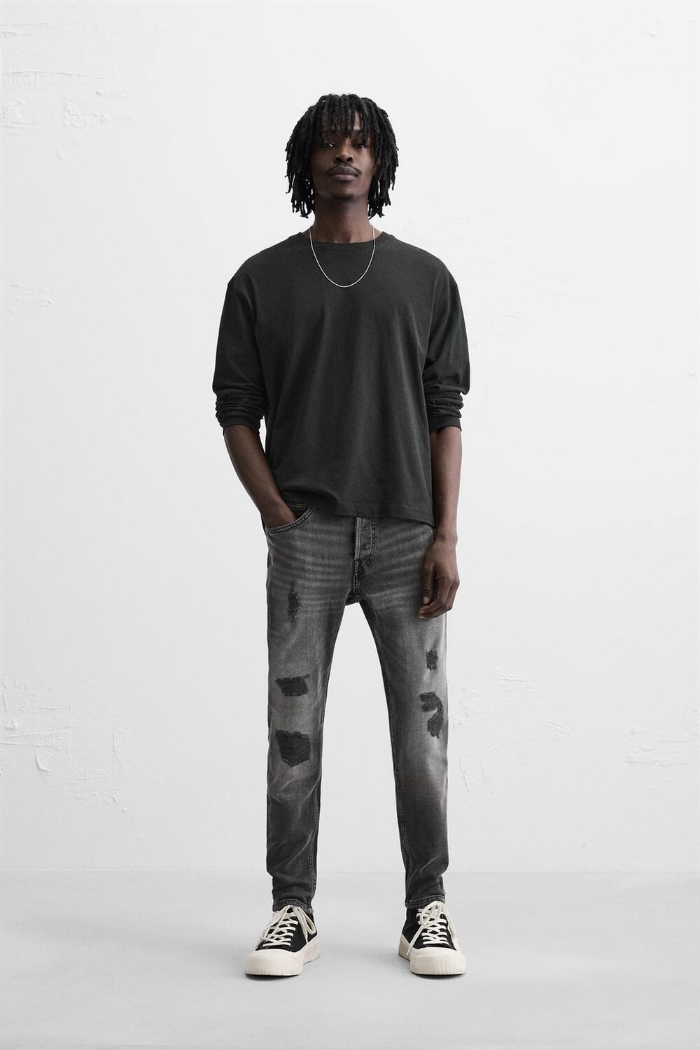 

Узкие джинсы с рваными узкими кроем ZARA, цвет charcoal