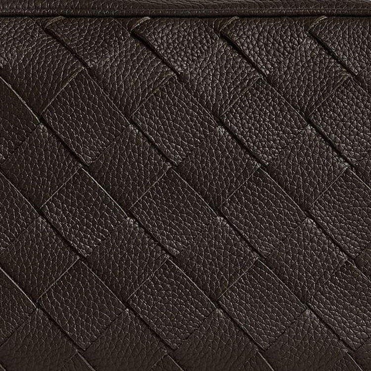 Bottega Veneta Кожаная поясная сумка мужская тёмно-коричневая — фото 4