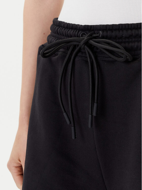 Спортивные шорты loose fit True Casuals IK9093 Adidas By Stella Mccartney, чёрный — фото 4