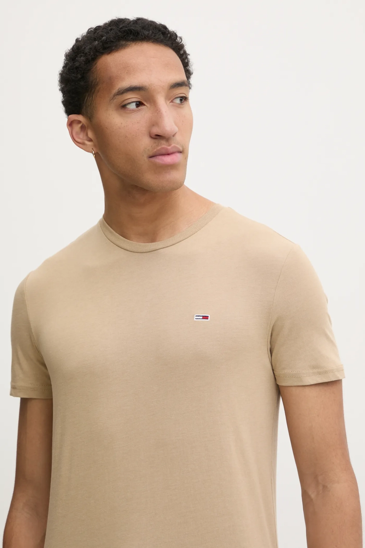 

Футболка Tommy Jeans, бежевый