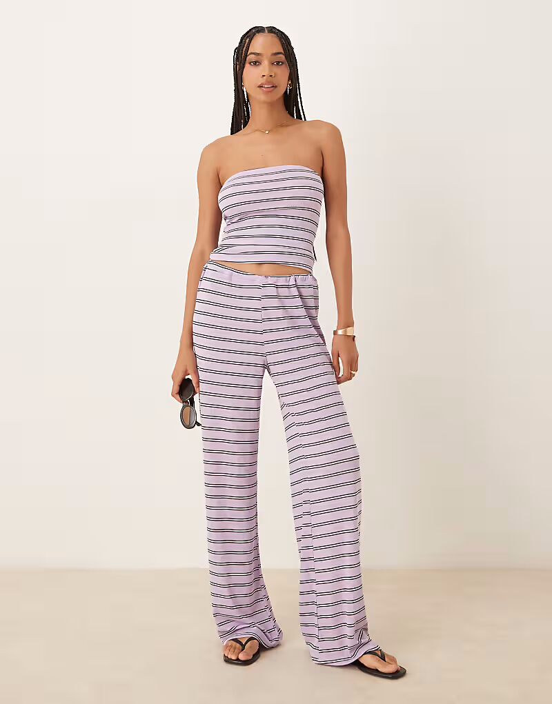 

Широкие брюки ASOS DESIGN в сиреневую полоску
